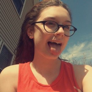 Meet your Posher, Tessa